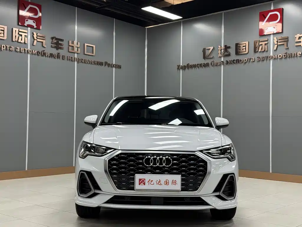 Audi Q3 Sportback — фото 2