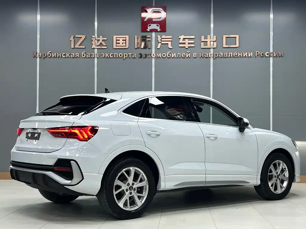Audi Q3 Sportback — фото 4