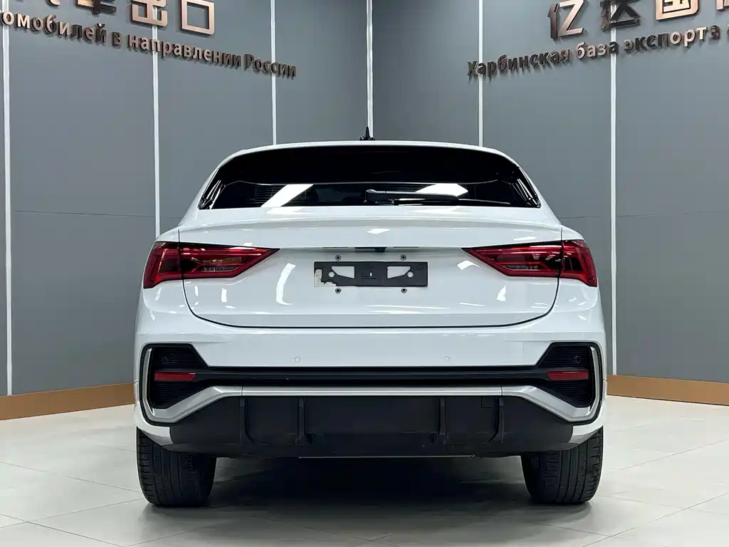 Audi Q3 Sportback — фото 5