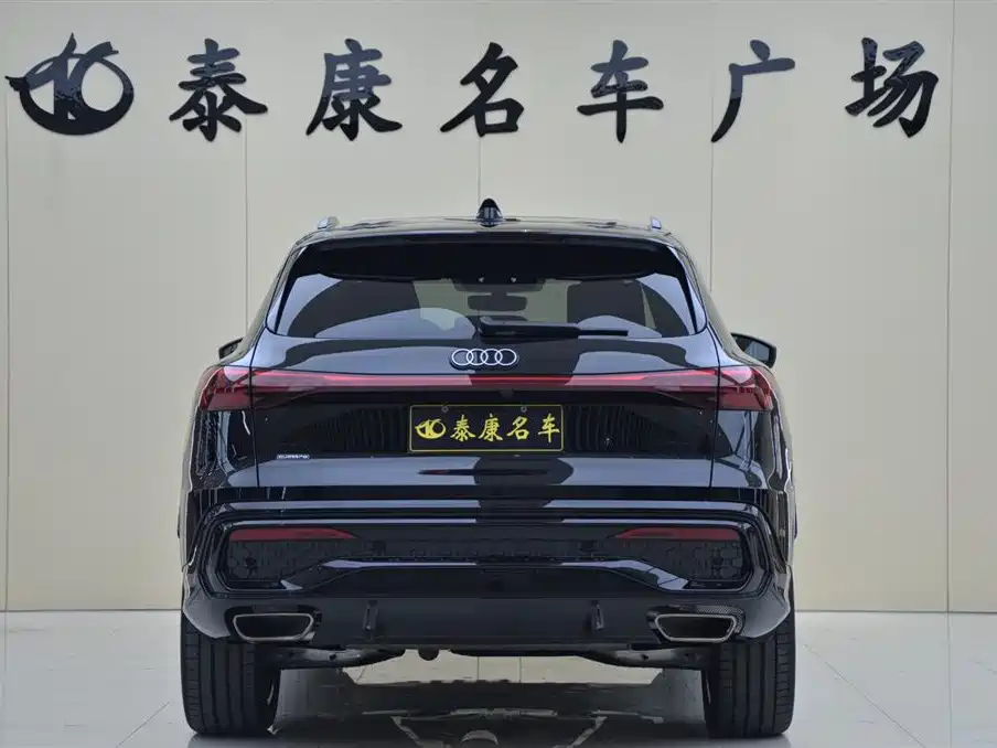 Audi Q5L — фото 3