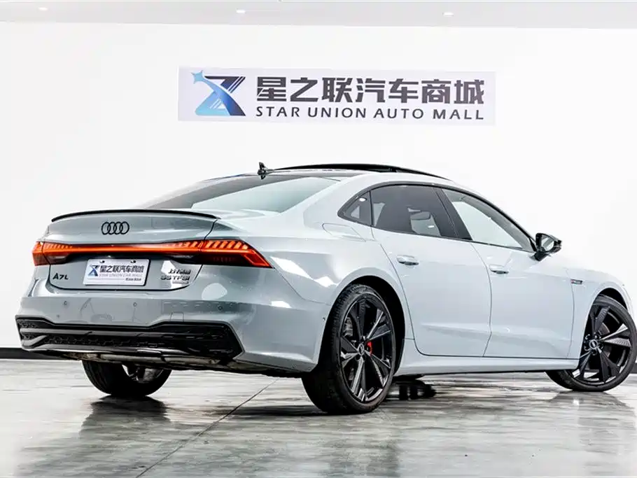 Audi A7L — фото 6