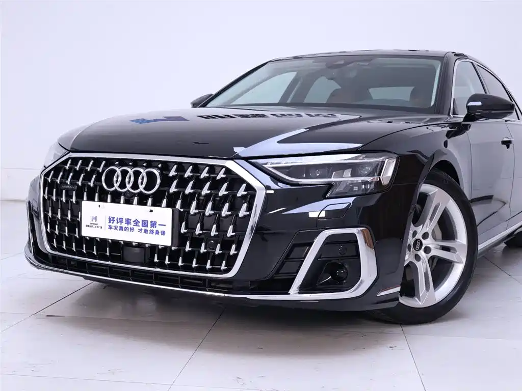 Audi A8 — фото 3