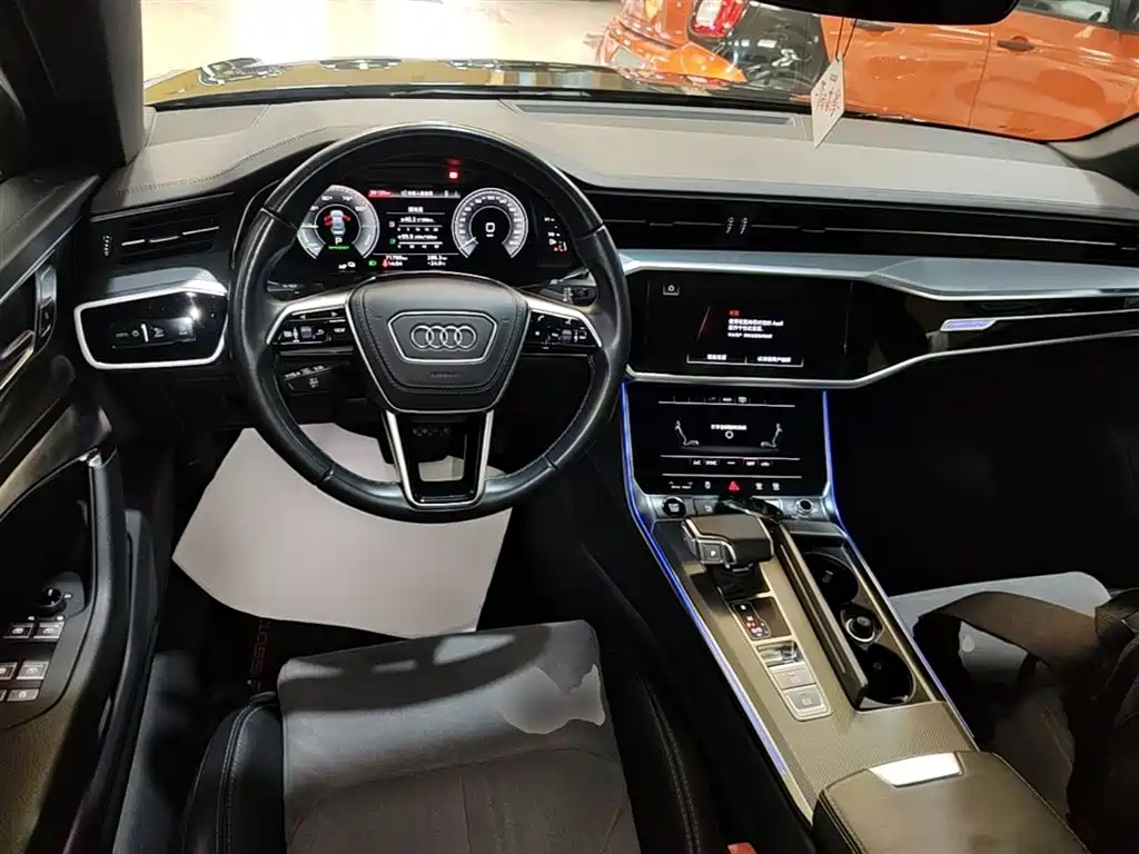 Audi A6L New Energy — фото 10