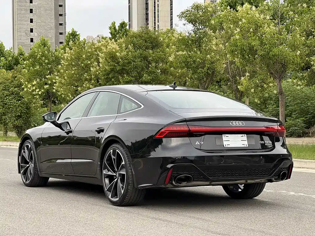 Audi A7 — фото 7