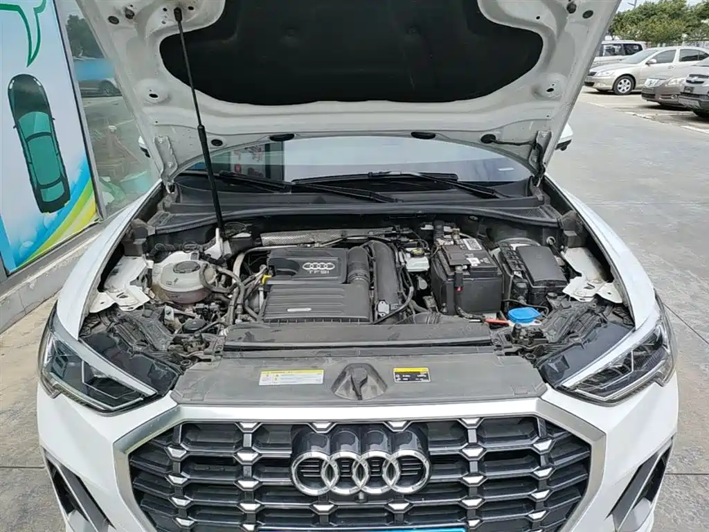 Audi Q3 — фото 20