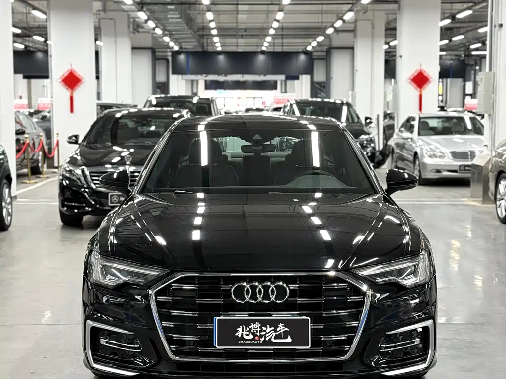 Audi A6L — фото 2