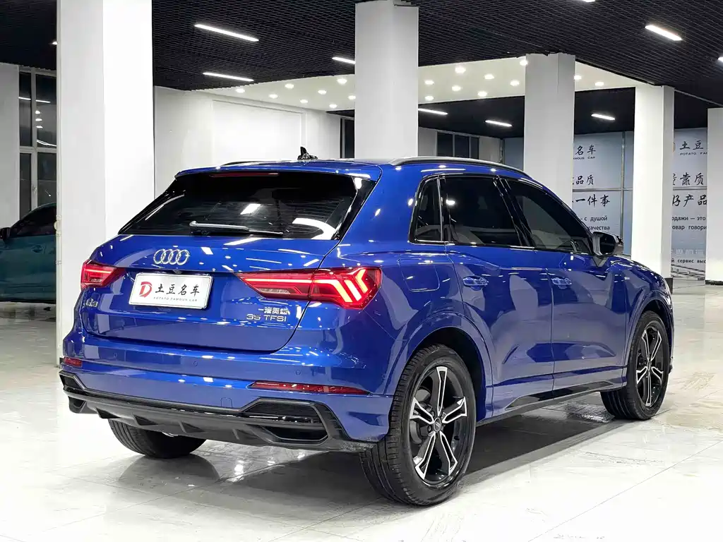 Audi Q3 — фото 6