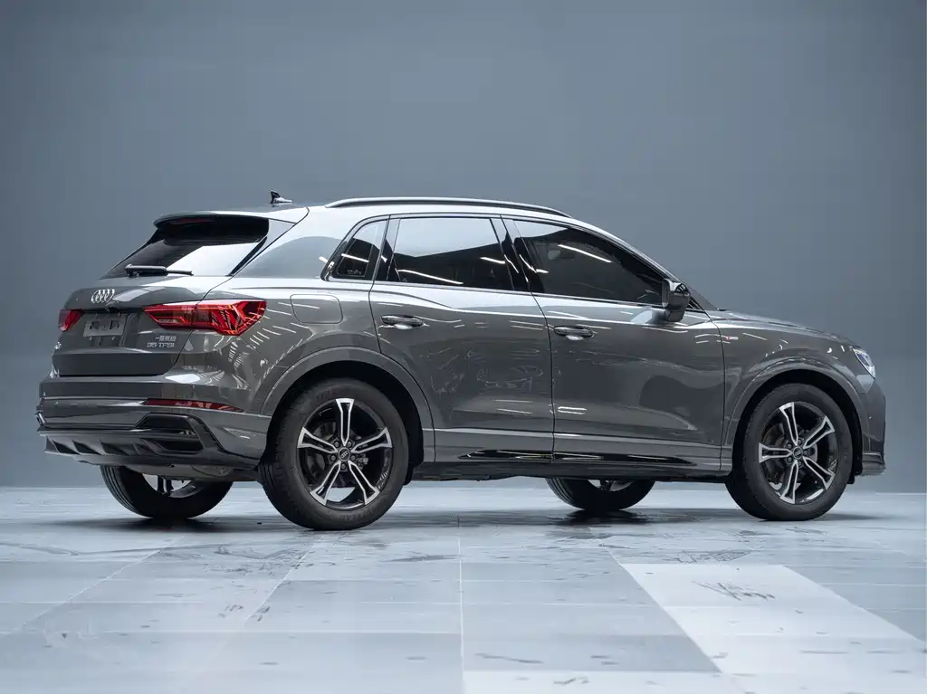 Audi Q3 — фото 9