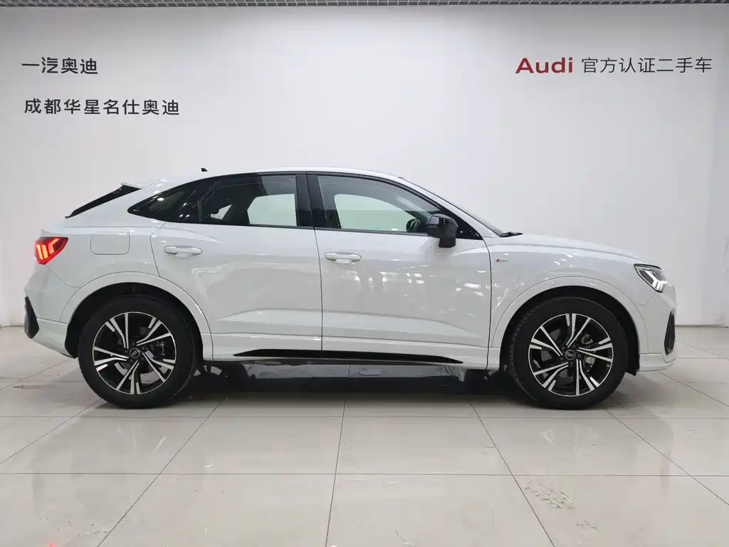 Audi Q3 Sportback — фото 3