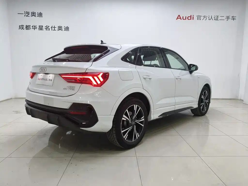 Audi Q3 Sportback — фото 4