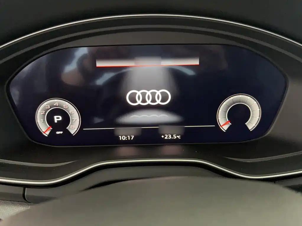 Audi Q5L — фото 4