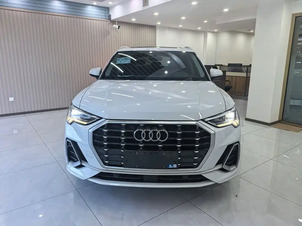 Audi Q3 — фото 2