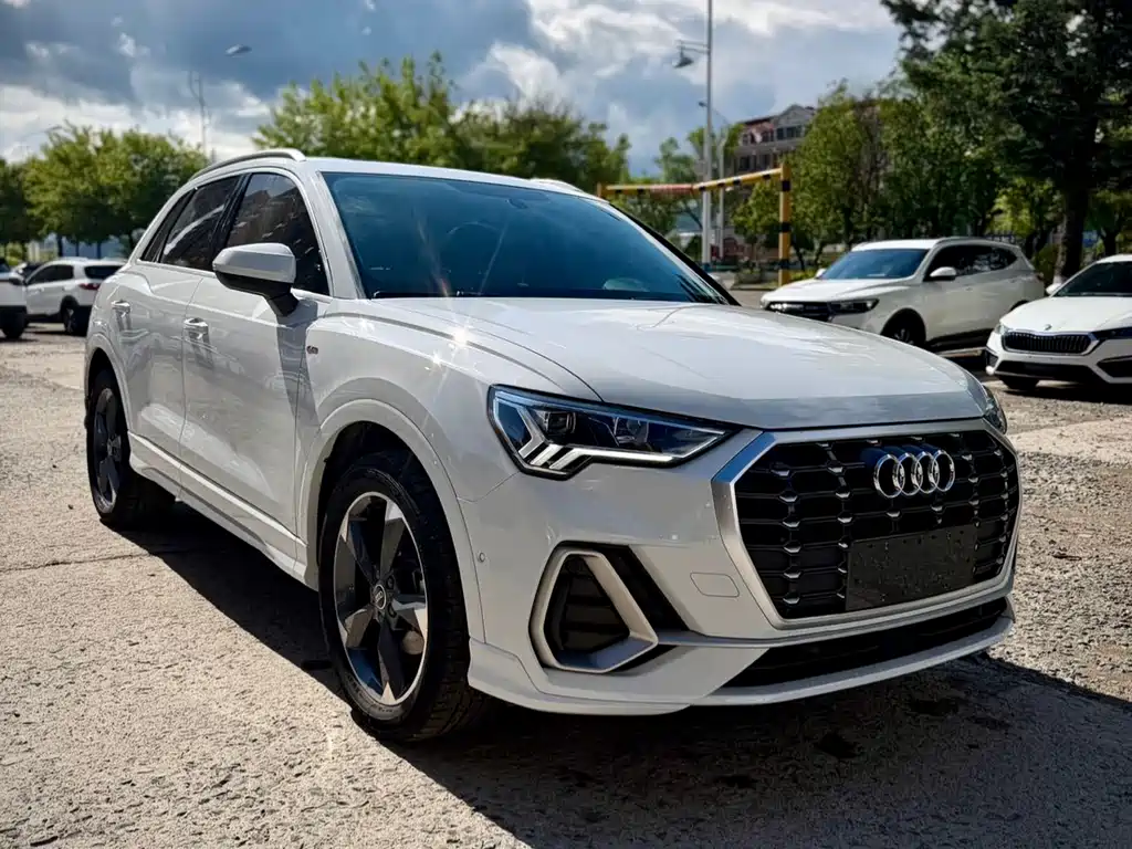 Audi Q3 — фото 3