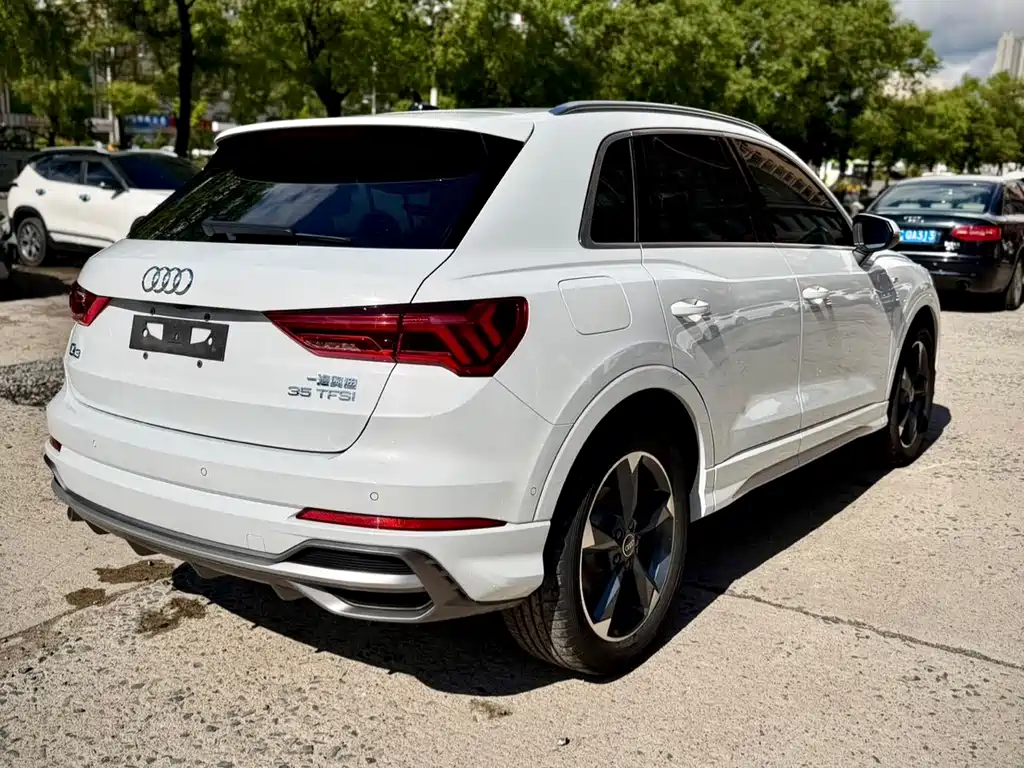 Audi Q3 — фото 6