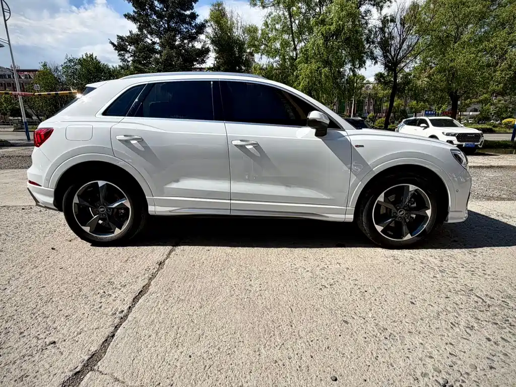 Audi Q3 — фото 7