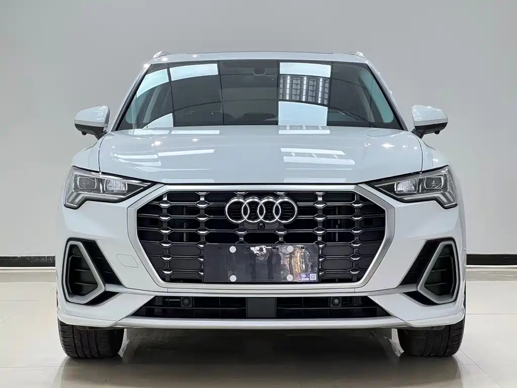 Audi Q3 — фото 2