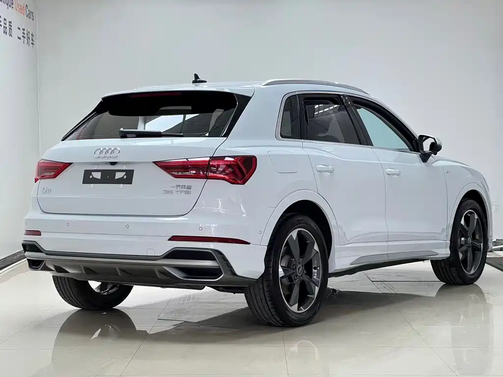 Audi Q3 — фото 4