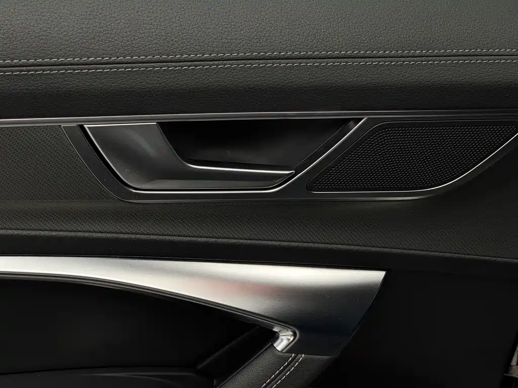 Audi A6 (Import) — фото 24