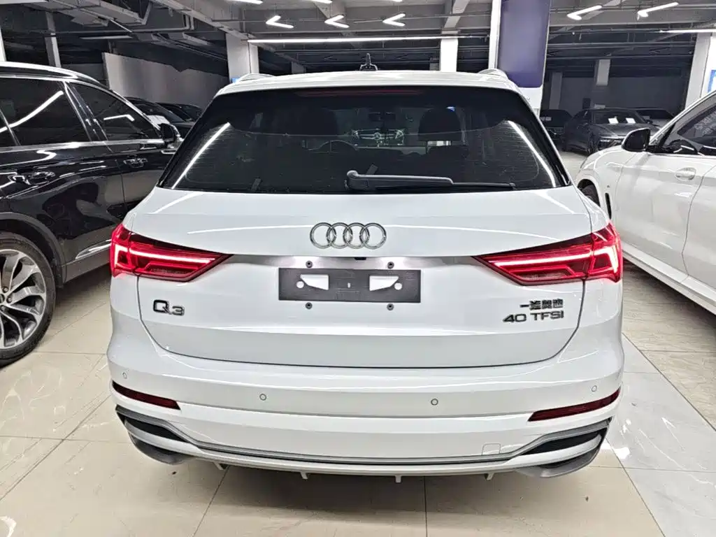 Audi Q3 — фото 6