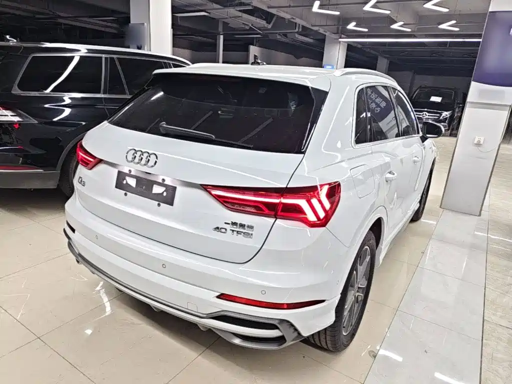 Audi Q3 — фото 7
