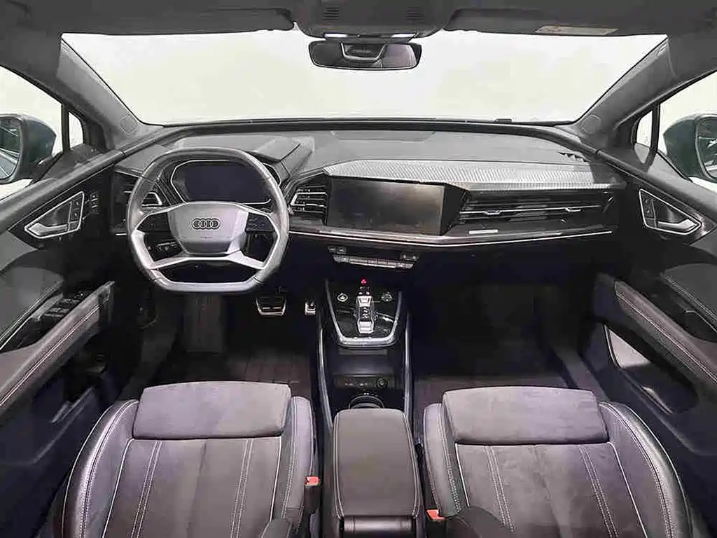 Audi Q4 e-tron — фото 9