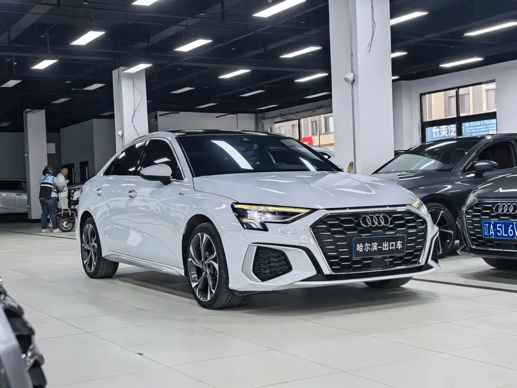 Audi A3 — фото 3