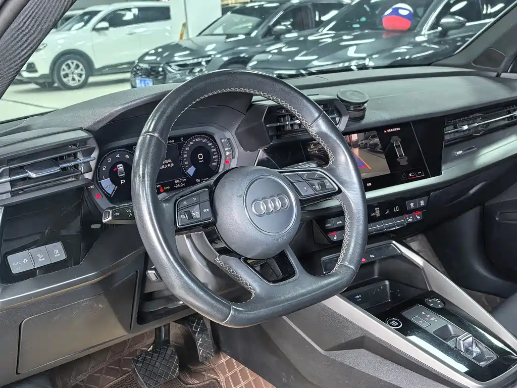 Audi A3 — фото 9