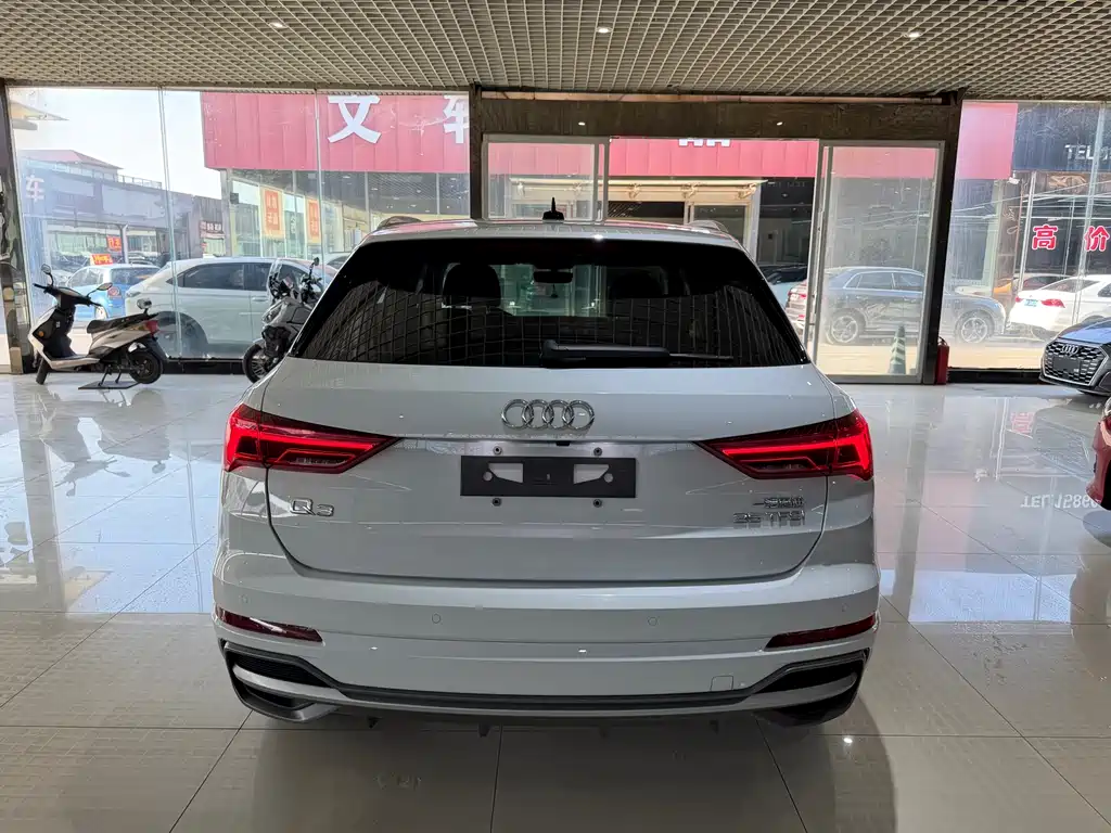 Audi Q3 — фото 5