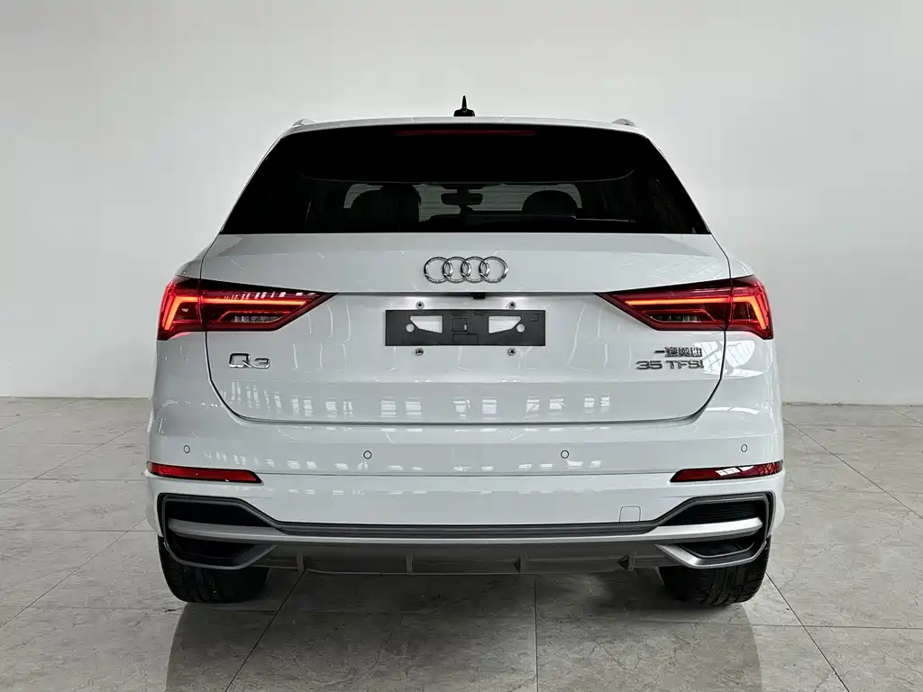 Audi Q3 — фото 5