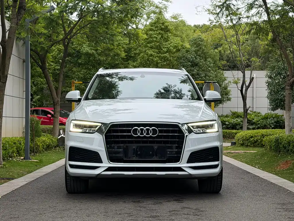 Audi Q3 — фото 3