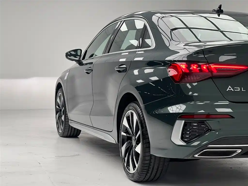Audi A3 — фото 10