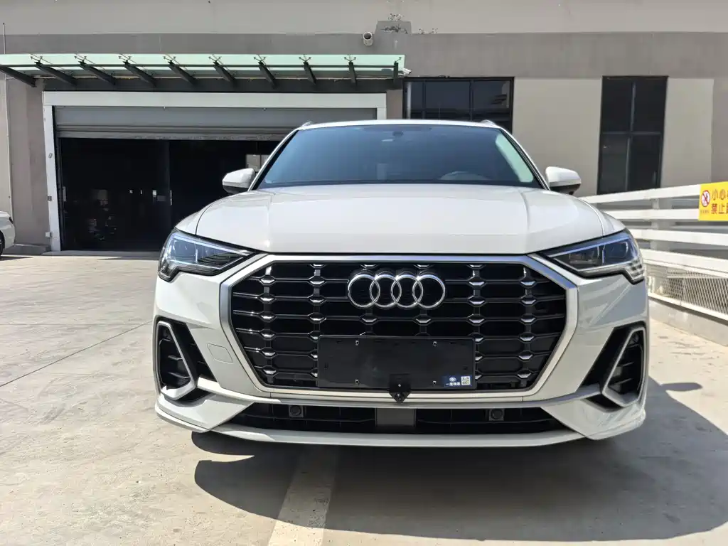 Audi Q3 — фото 2