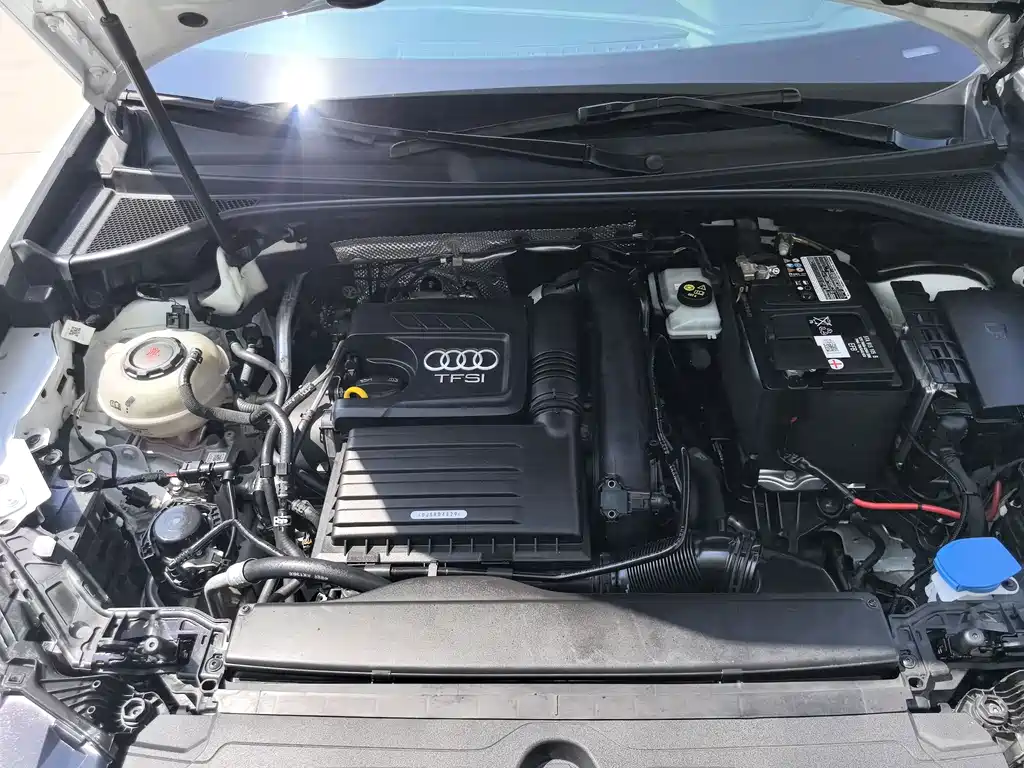 Audi Q3 — фото 10