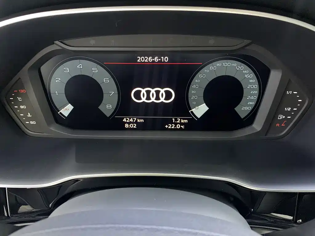 Audi Q3 — фото 7