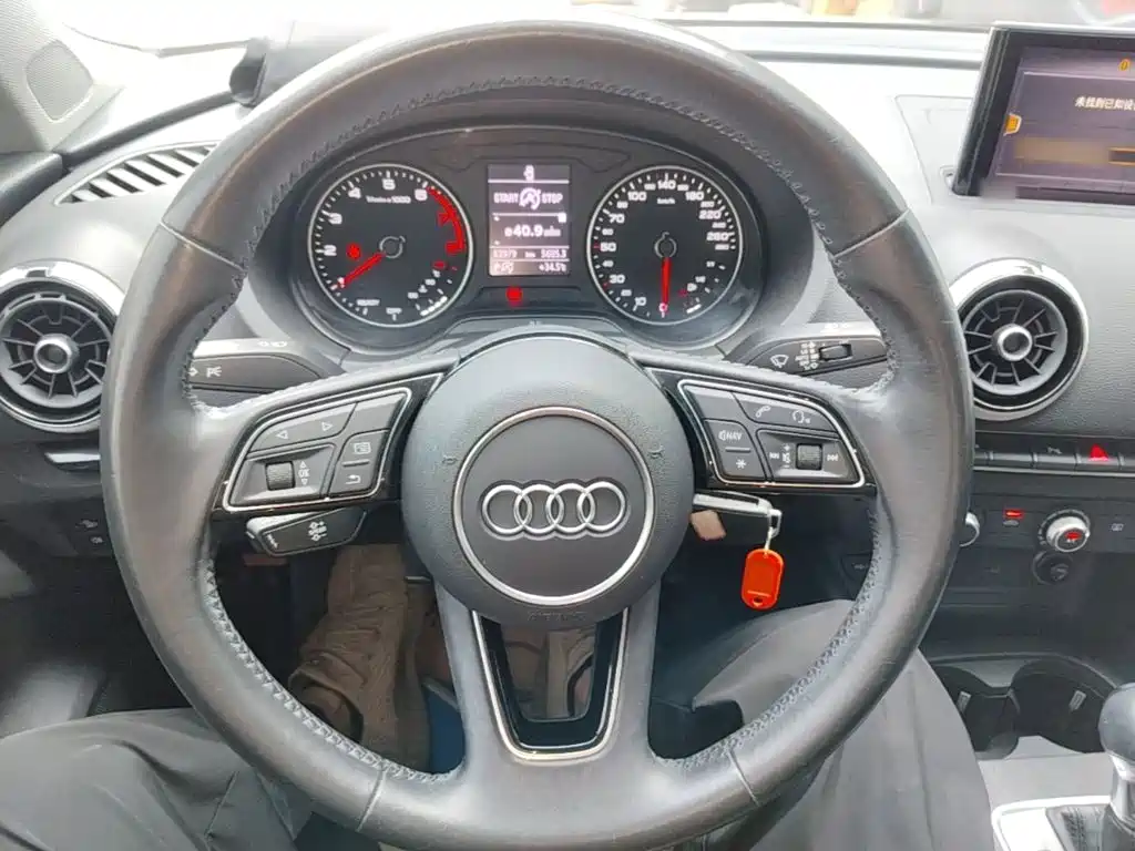 Audi A3 — фото 11