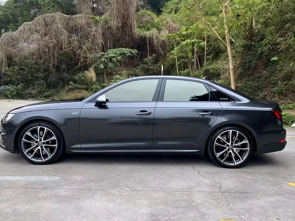 Audi S4 — фото 3