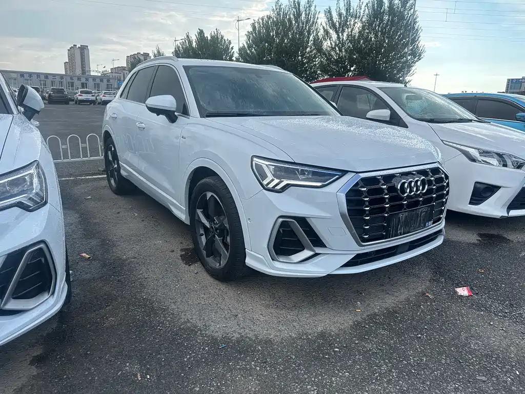Audi Q3 — фото 3