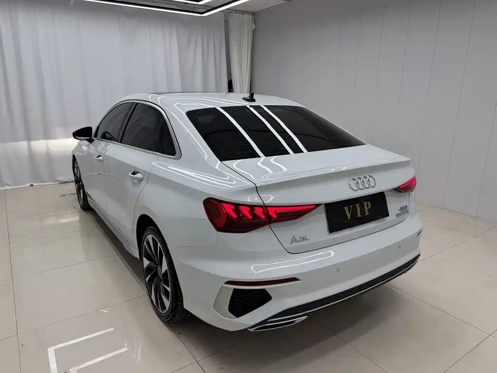 Audi A3 — фото 2