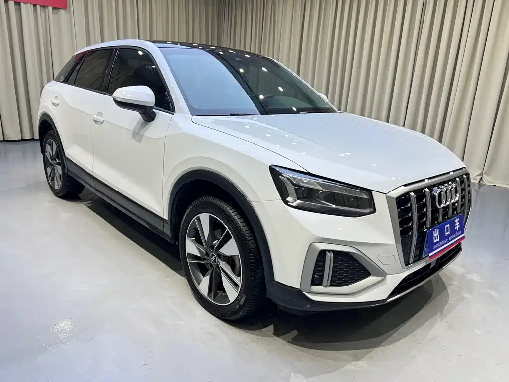 Audi Q2L — фото 3