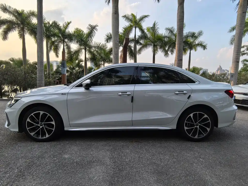 Audi A3 — фото 3
