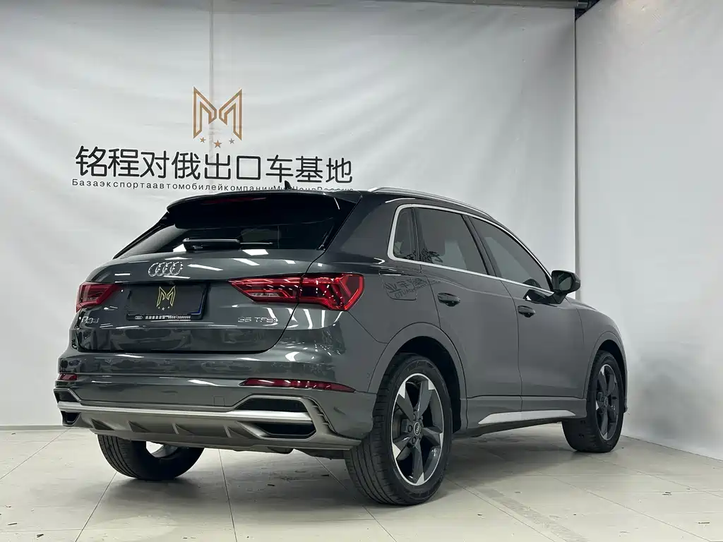 Audi Q3 — фото 4