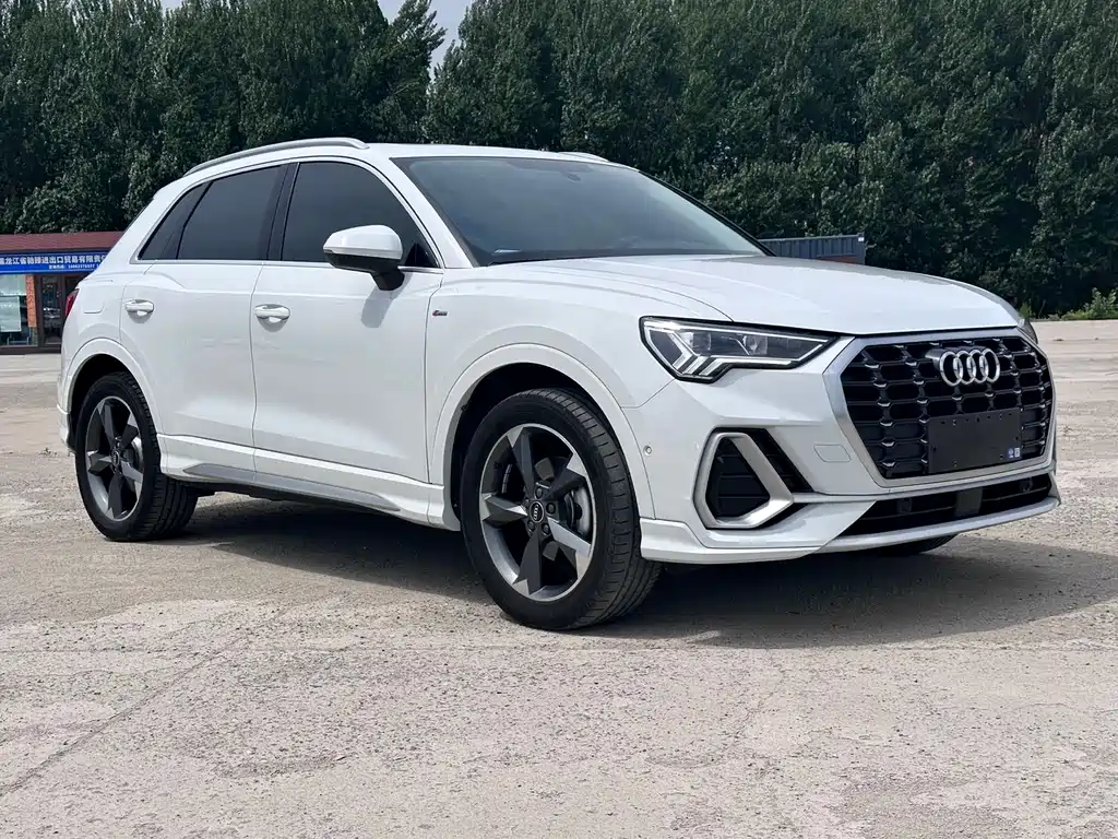 Audi Q3 — фото 4