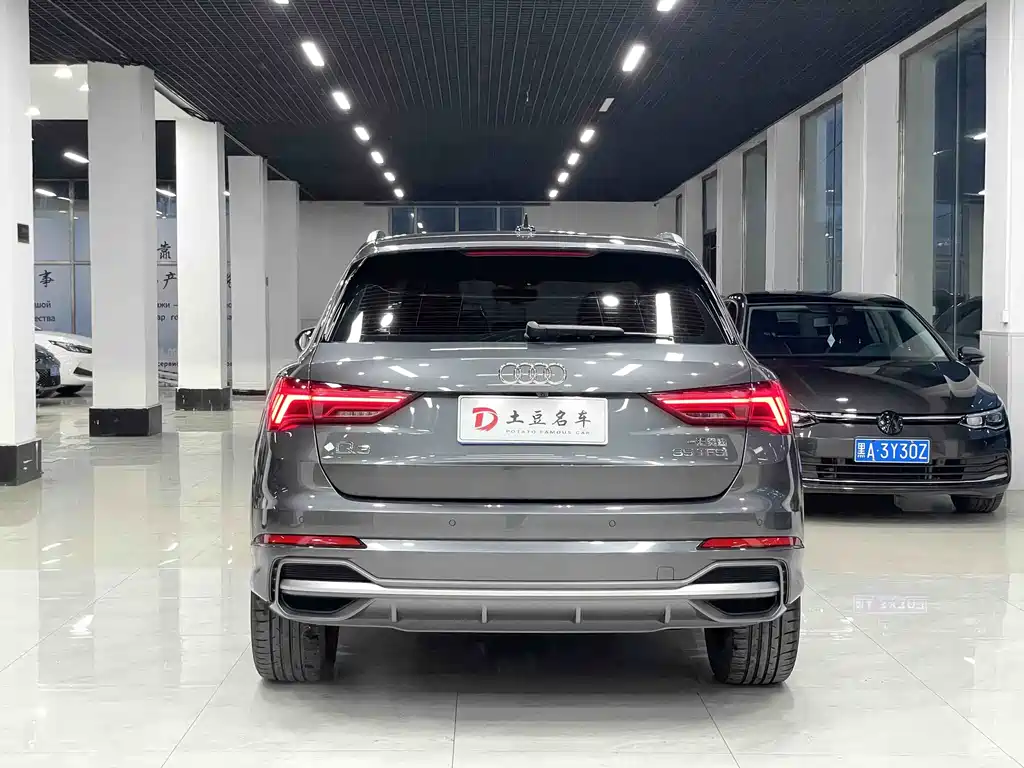 Audi Q3 — фото 8