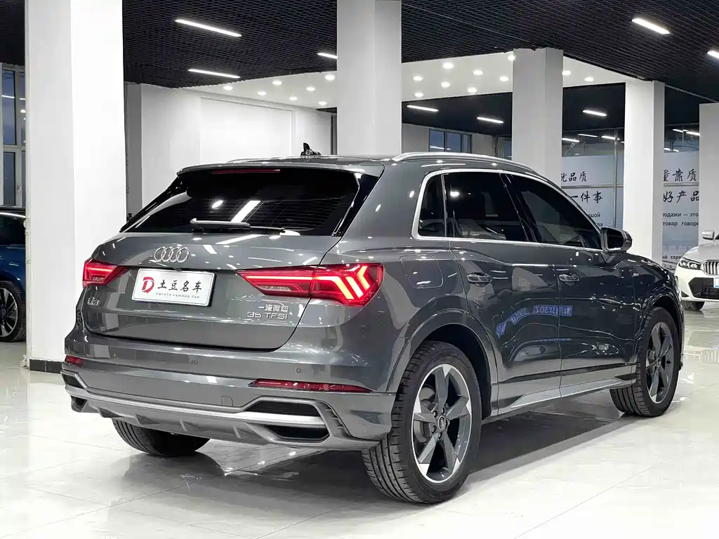 Audi Q3 — фото 9