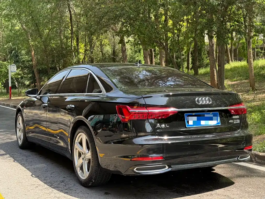 Audi A6L — фото 6