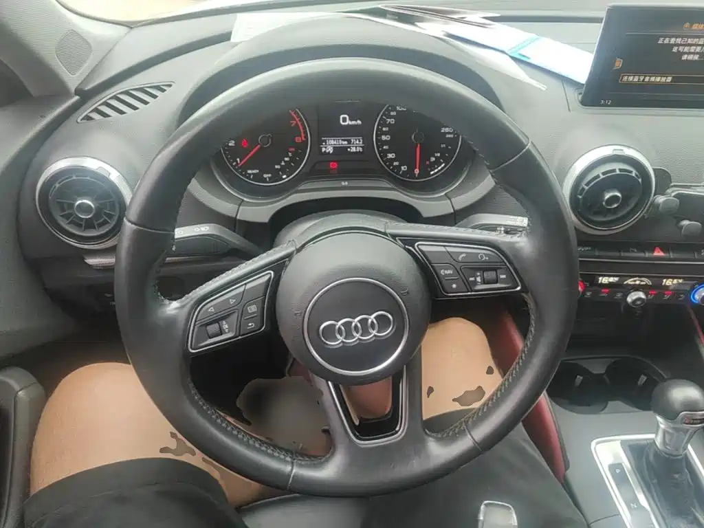 Audi A3 — фото 11