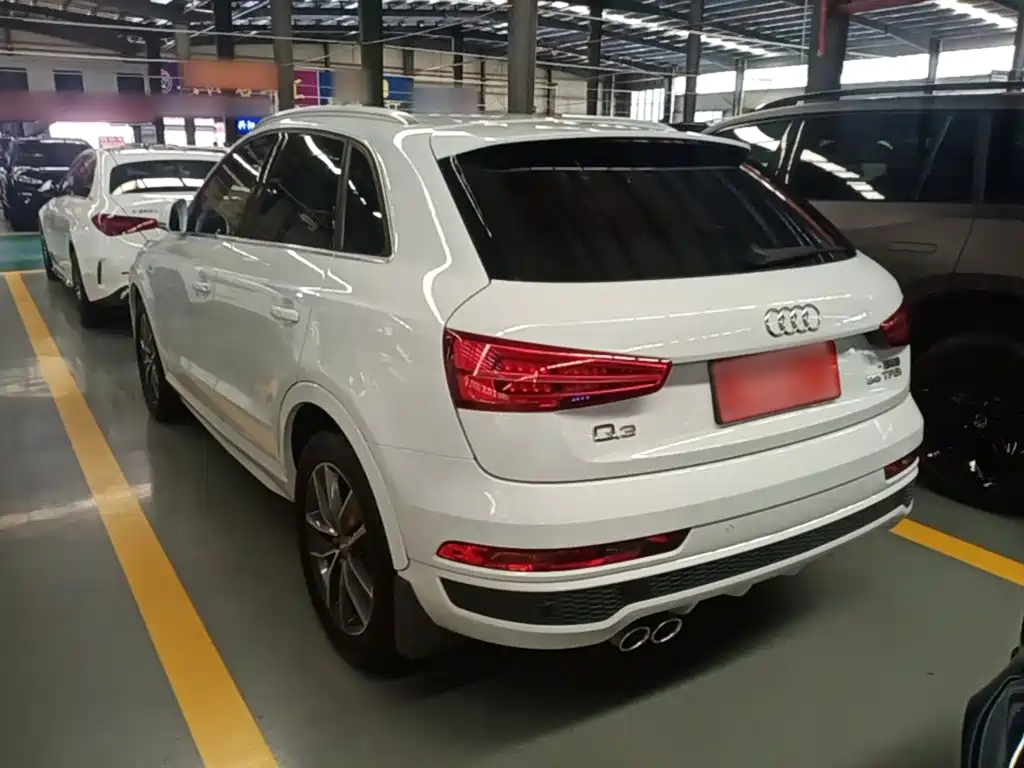 Audi Q3 — фото 5