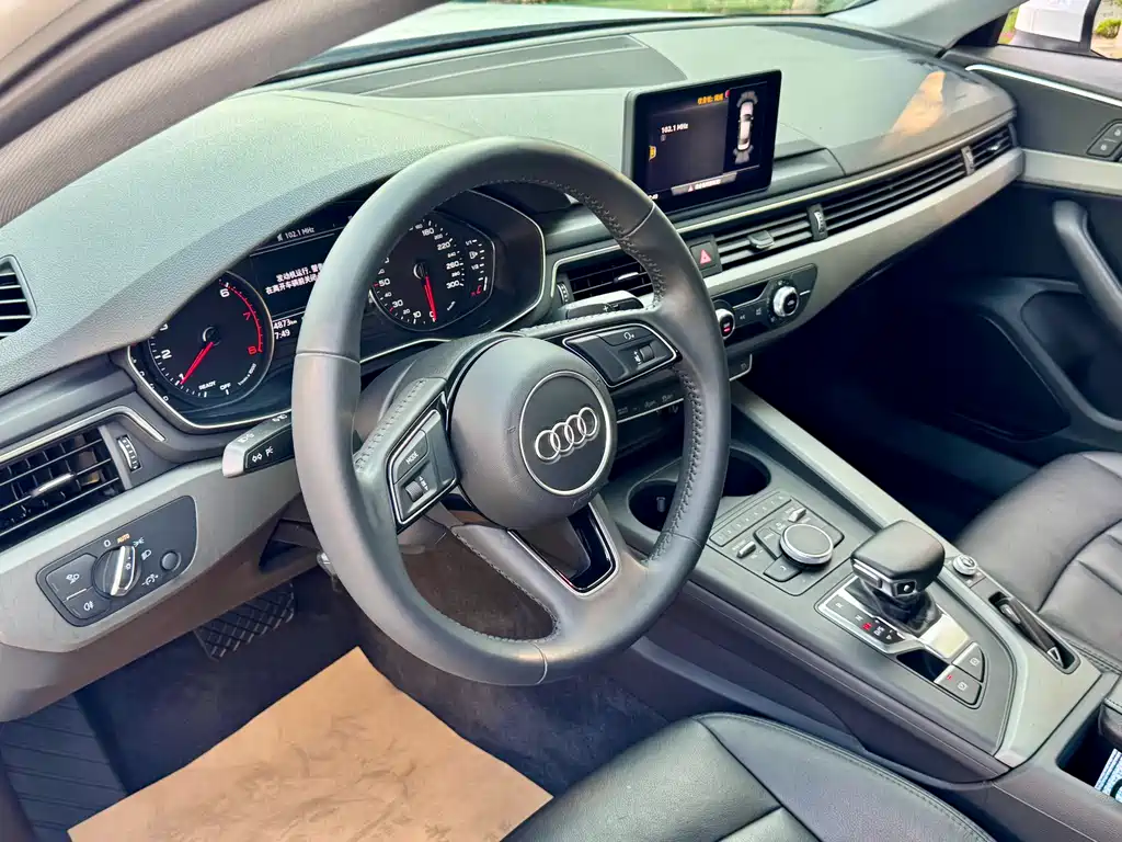 Audi A4L — фото 40