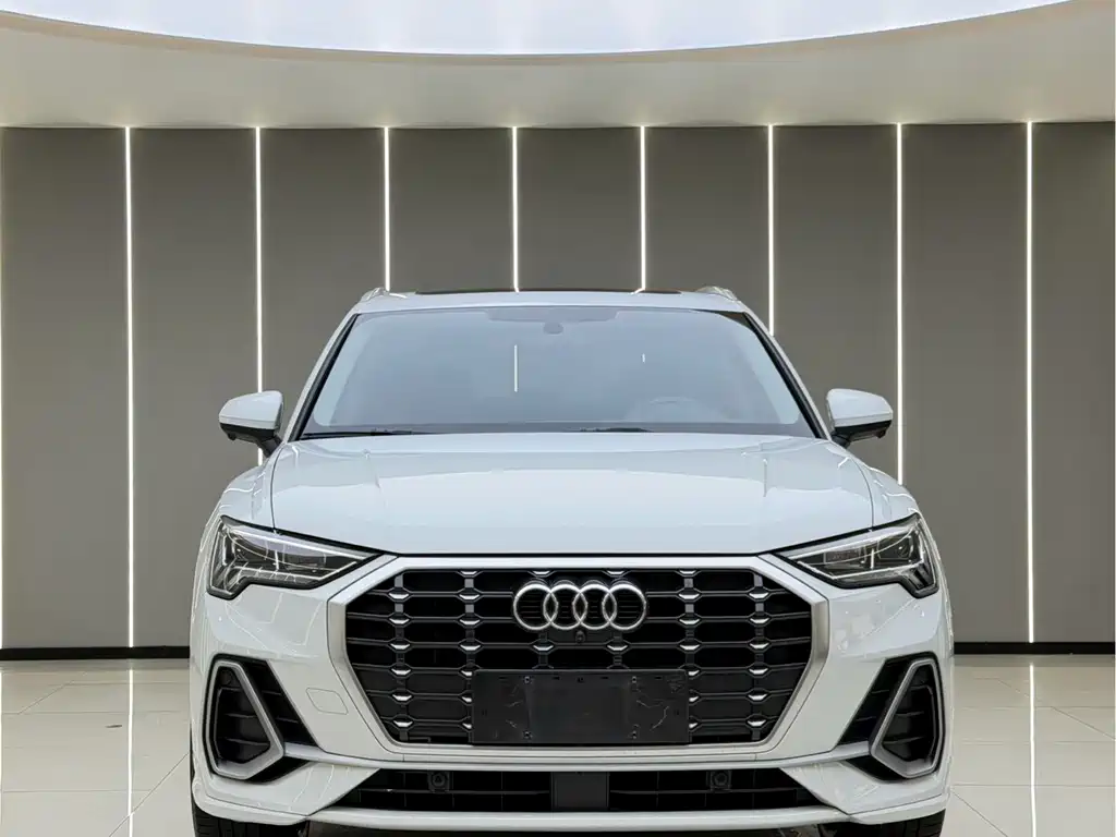 Audi Q3 — фото 2