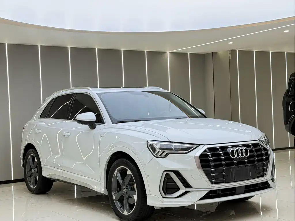 Audi Q3 — фото 3